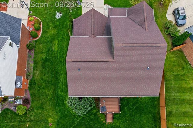 822 Lake Woods Drive, Canton, MI 48188