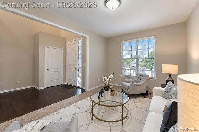 822 Lake Woods Drive, Canton, MI 48188
