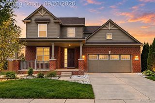 822 Lake Woods Drive, Canton, MI 48188