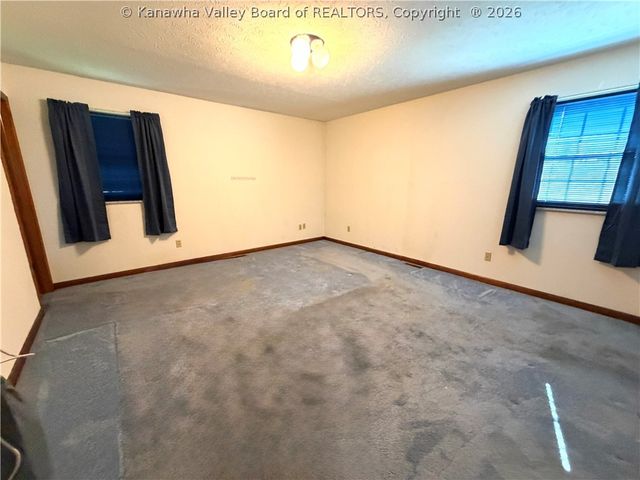 5209 Glow Drive, Charleston, WV 25314