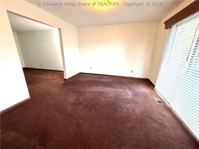 5209 Glow Drive, Charleston, WV 25314