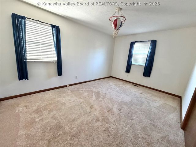 5209 Glow Drive, Charleston, WV 25314
