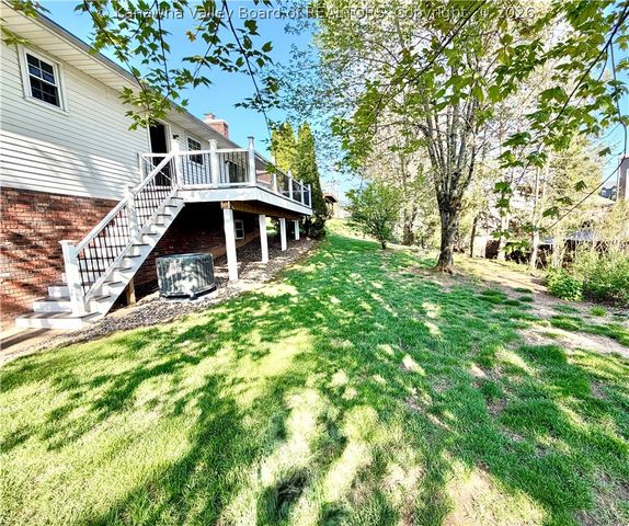 5209 Glow Drive, Charleston, WV 25314