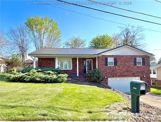 5209 Glow Drive, Charleston, WV 25314