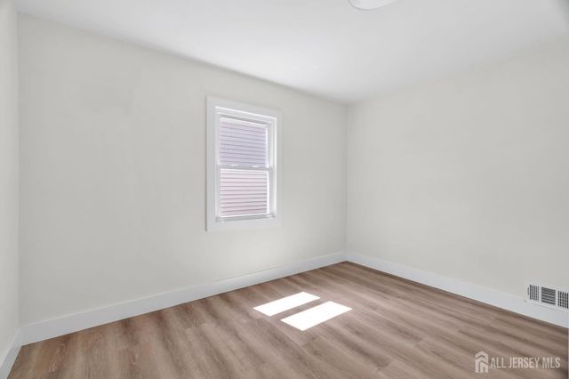 414 S Pine Avenue S, Sayreville, NJ 08879