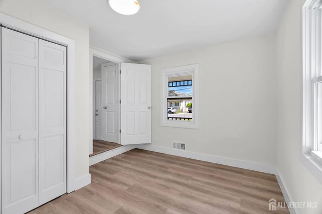 414 S Pine Avenue S, Sayreville, NJ 08879
