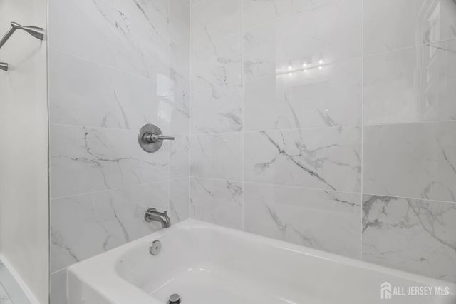 414 S Pine Avenue S, Sayreville, NJ 08879