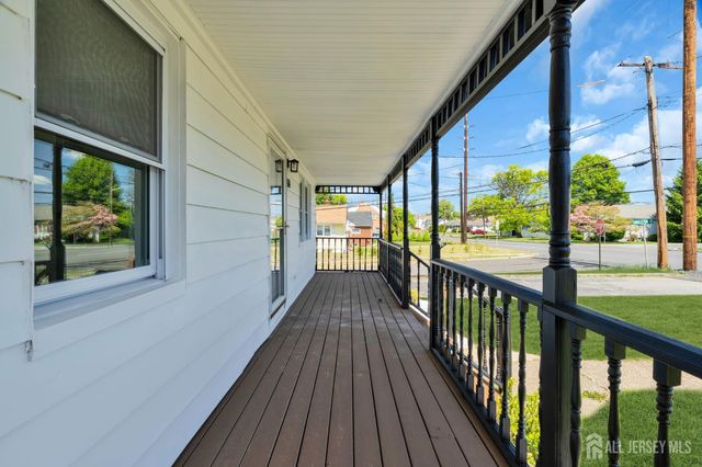 414 S Pine Avenue S, Sayreville, NJ 08879