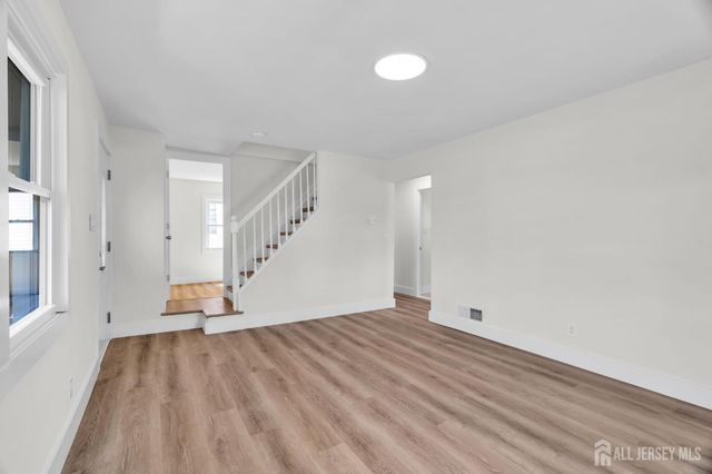414 S Pine Avenue S, Sayreville, NJ 08879