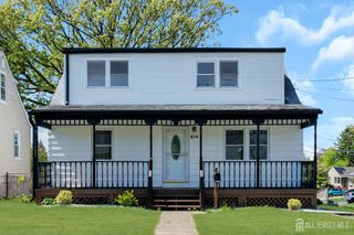 414 S Pine Avenue S, Sayreville, NJ 08879