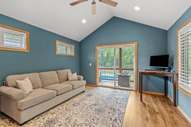 7611 Paulsen Drive, Eden Prairie, MN 55346