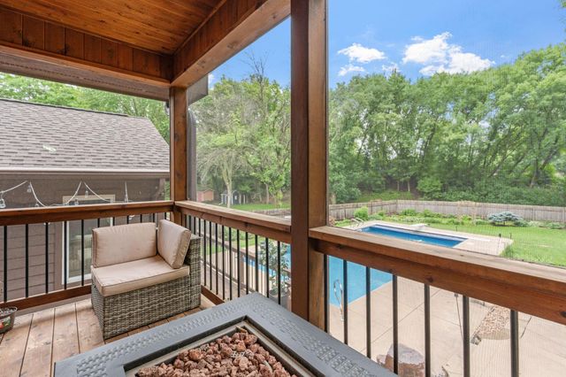7611 Paulsen Drive, Eden Prairie, MN 55346