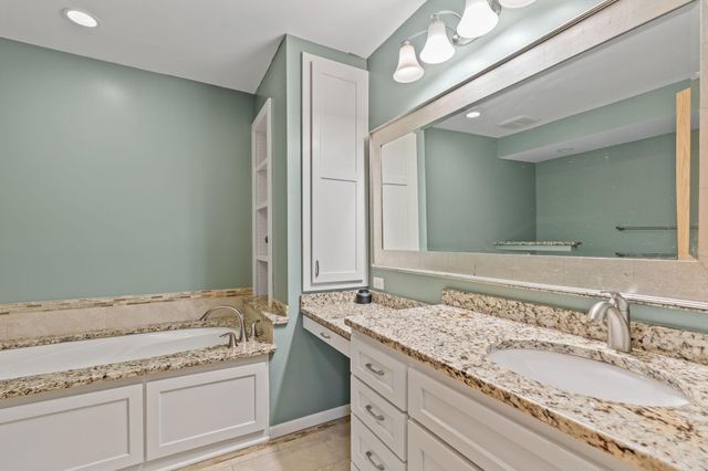 7611 Paulsen Drive, Eden Prairie, MN 55346