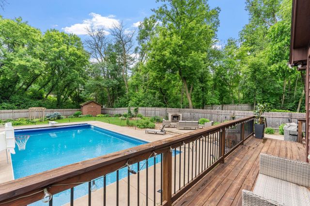 7611 Paulsen Drive, Eden Prairie, MN 55346