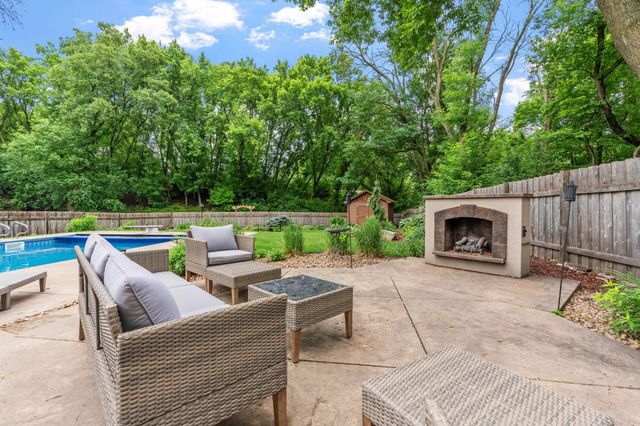 7611 Paulsen Drive, Eden Prairie, MN 55346