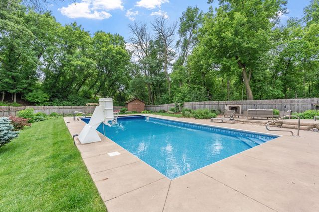 7611 Paulsen Drive, Eden Prairie, MN 55346