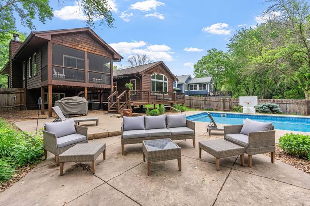 7611 Paulsen Drive, Eden Prairie, MN 55346