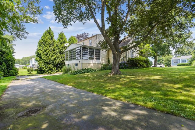 43 Eastwood Road, Groton, CT 06340