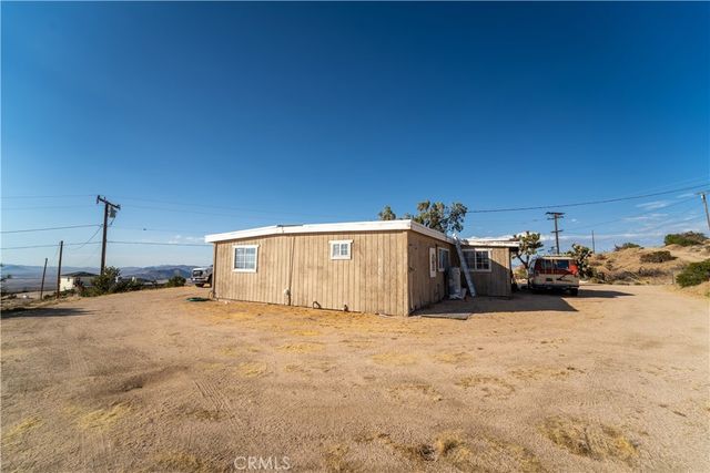 8390 Milpas, Apple Valley, CA 92308