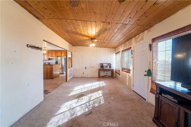 8390 Milpas, Apple Valley, CA 92308