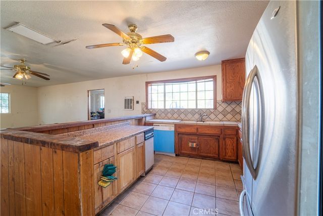 8390 Milpas, Apple Valley, CA 92308