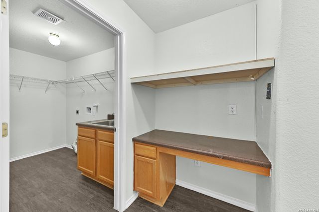 210 Hallie Pass, San Antonio, TX 78227