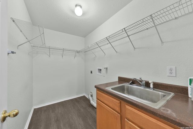 210 Hallie Pass, San Antonio, TX 78227
