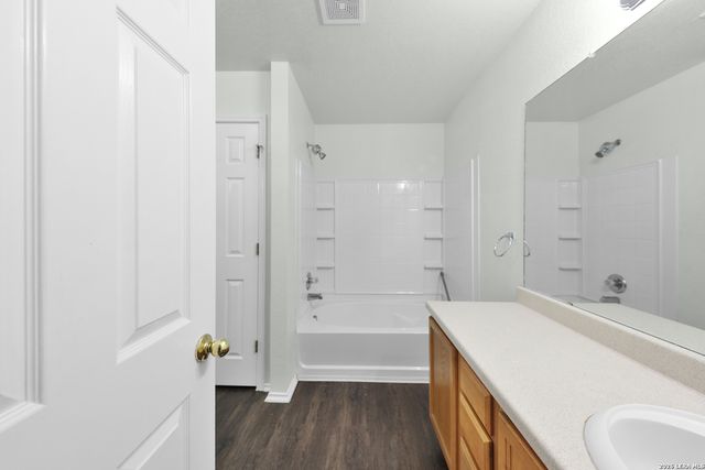 210 Hallie Pass, San Antonio, TX 78227