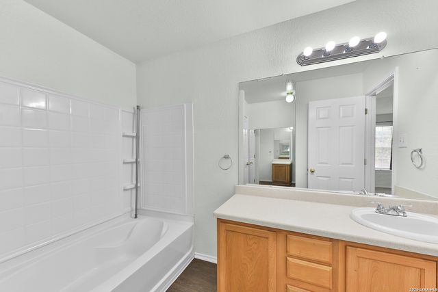 210 Hallie Pass, San Antonio, TX 78227