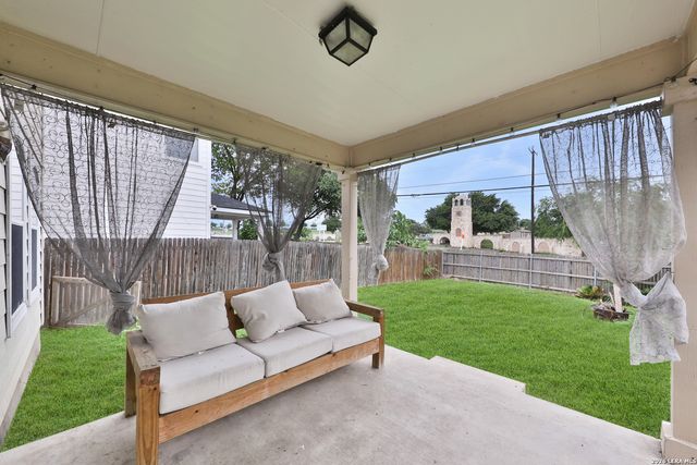 210 Hallie Pass, San Antonio, TX 78227
