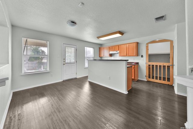 210 Hallie Pass, San Antonio, TX 78227
