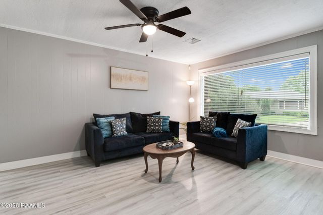 714 Southdown Place, Lafayette, LA 70506