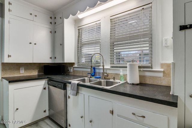 714 Southdown Place, Lafayette, LA 70506