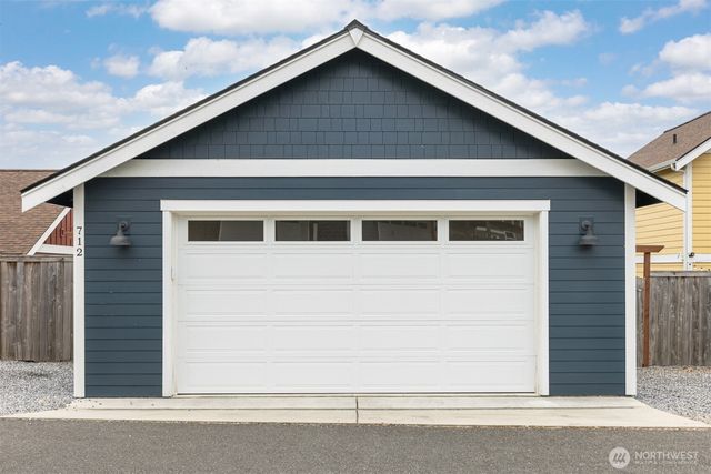 712 Blackstone Lane, Bellingham, WA 98226