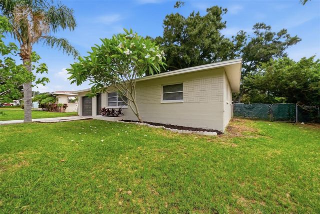 11325 110TH AVENUE, Largo, FL 33778