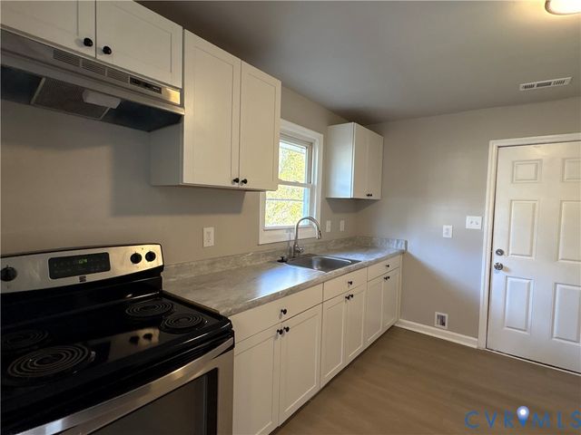 176 McKeever St, Petersburg, VA 23803