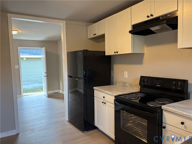 176 McKeever St, Petersburg, VA 23803