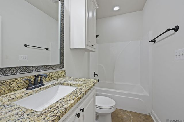16352 Anna Belle Dr, Prairieville, LA 70737