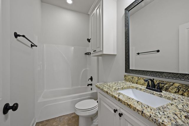 16352 Anna Belle Dr, Prairieville, LA 70737