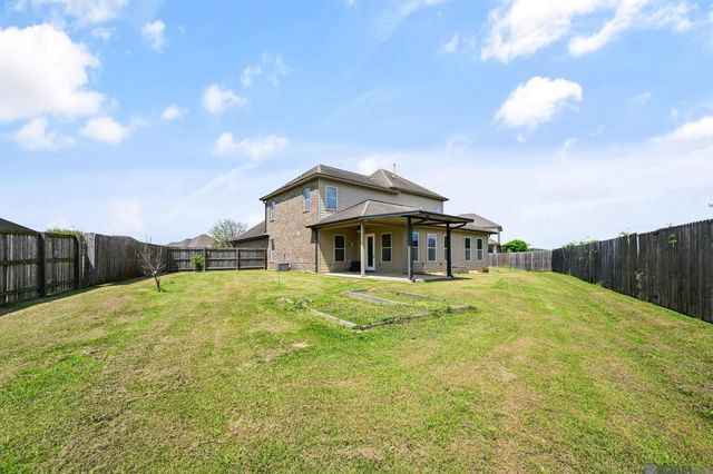 16352 Anna Belle Dr, Prairieville, LA 70737