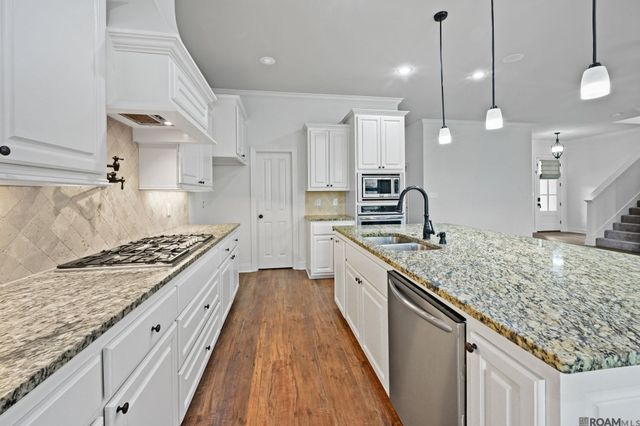 16352 Anna Belle Dr, Prairieville, LA 70737