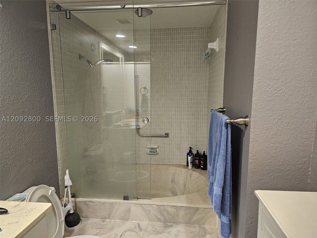 3800 Hillcrest Dr 523, Hollywood, FL 33021