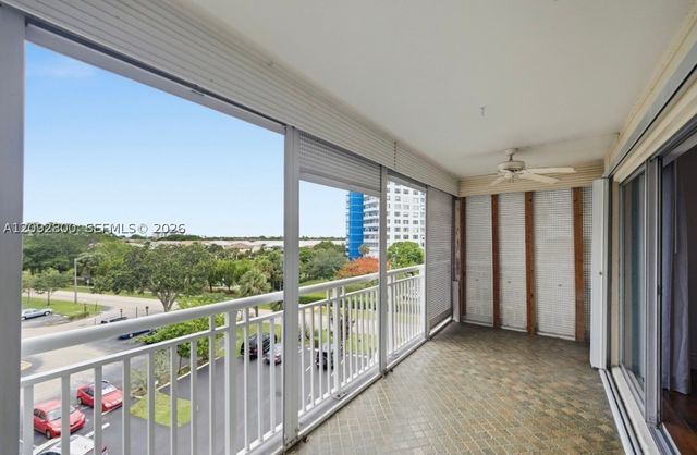 3800 Hillcrest Dr 523, Hollywood, FL 33021
