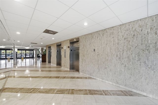 3800 Hillcrest Dr 523, Hollywood, FL 33021