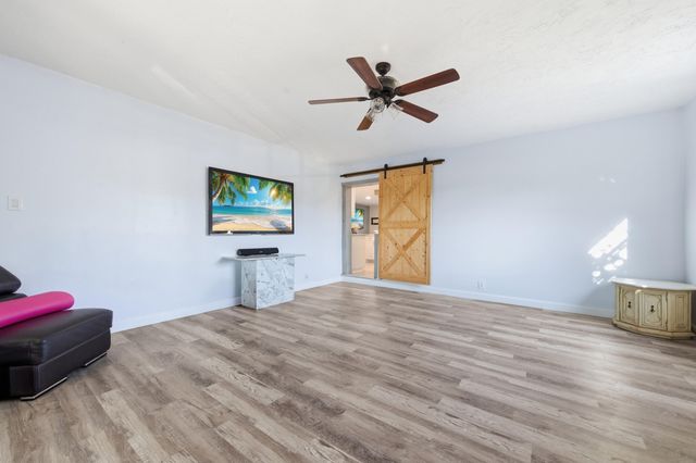 22229 SW 65th Way, Boca Raton, FL 33428