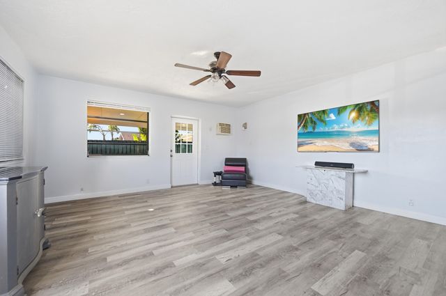 22229 SW 65th Way, Boca Raton, FL 33428