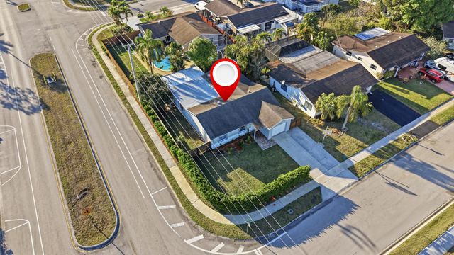 22229 SW 65th Way, Boca Raton, FL 33428