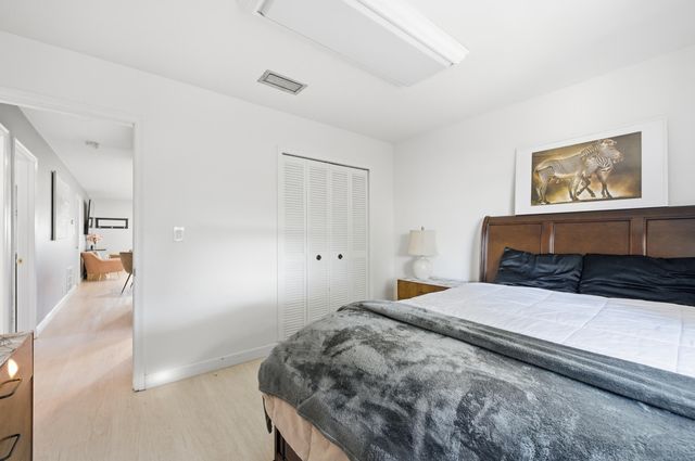 22229 SW 65th Way, Boca Raton, FL 33428