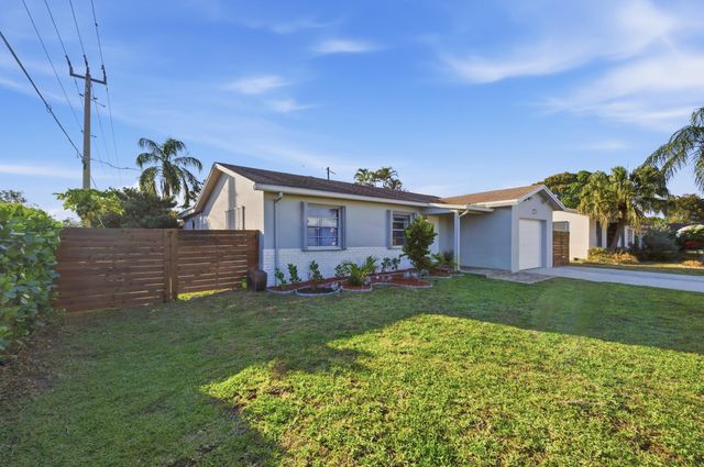 22229 SW 65th Way, Boca Raton, FL 33428