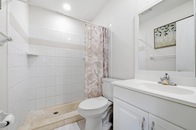 22229 SW 65th Way, Boca Raton, FL 33428